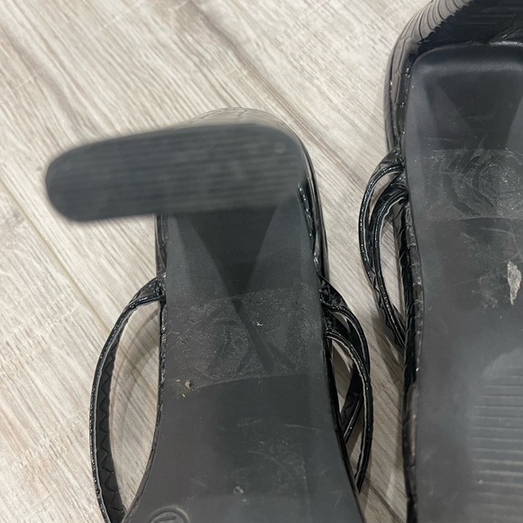 Streetwear Society Heels-6 - Picture 2 of 6